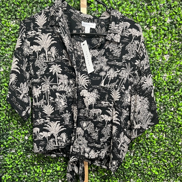 Top Shop RT: $50 Safari Savana Print Black and White Tropical Shirt size 6 - Picture 2 of 7